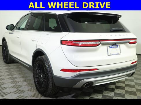 Used 2021 Lincoln Corsair AWD w/ Premium Package image 6