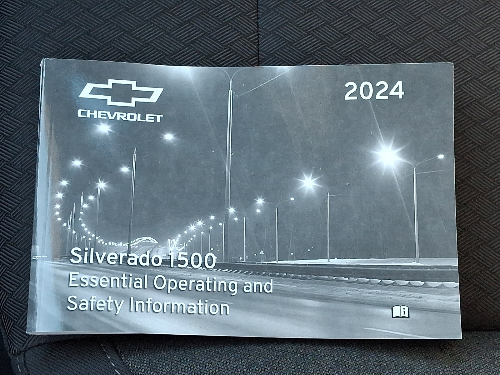Certified 2024 Chevrolet Silverado 1500 LT AWD/4WD image 26