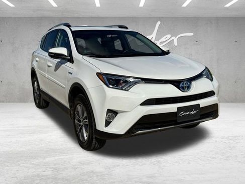 Used 2016 Toyota RAV4 XLE image 2