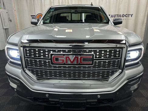Used 2018 GMC Sierra 1500 SLT AWD/4WD image 3