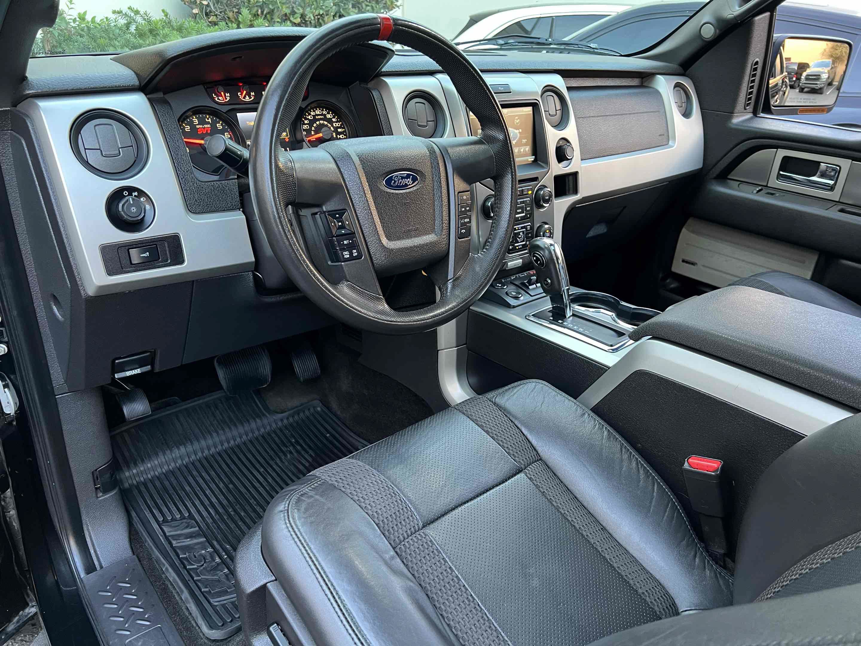 Used 2014 Ford F150 Raptor w/ Equipment Group 801A Luxury AWD/4WD image 6