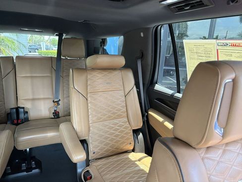 Used 2022 Cadillac Escalade Premium Luxury w/ Performance Package RWD image 13