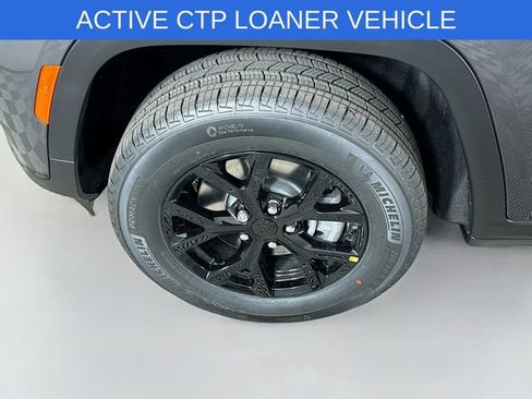 New 2025 Jeep Grand Cherokee L Altitude AWD/4WD image 32