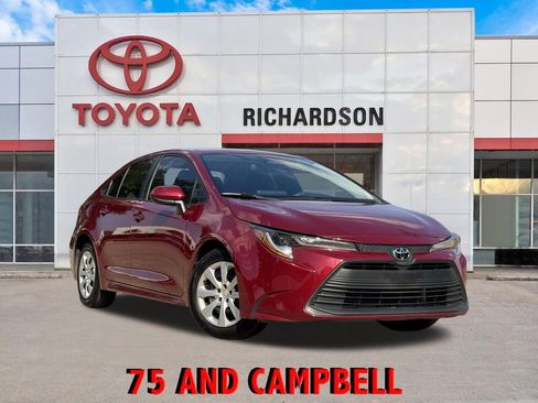 Used 2025 Toyota Corolla LE FWD image 1