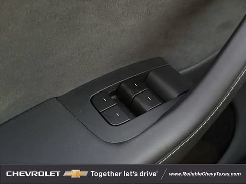 Used 2025 Tesla Model Y Performance AWD/4WD image 21