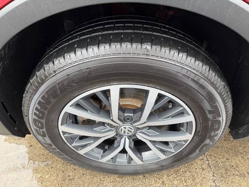 Used 2019 Volkswagen Tiguan SE w/ Panoramic Sunroof Package AWD/4WD image 19