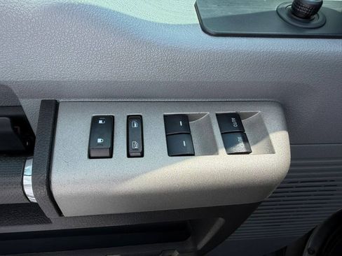 Used 2014 Ford F250 XLT w/ Advanced Security Group AWD/4WD image 29