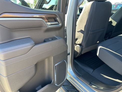 Used 2025 Chevrolet Silverado 1500 LT image 19