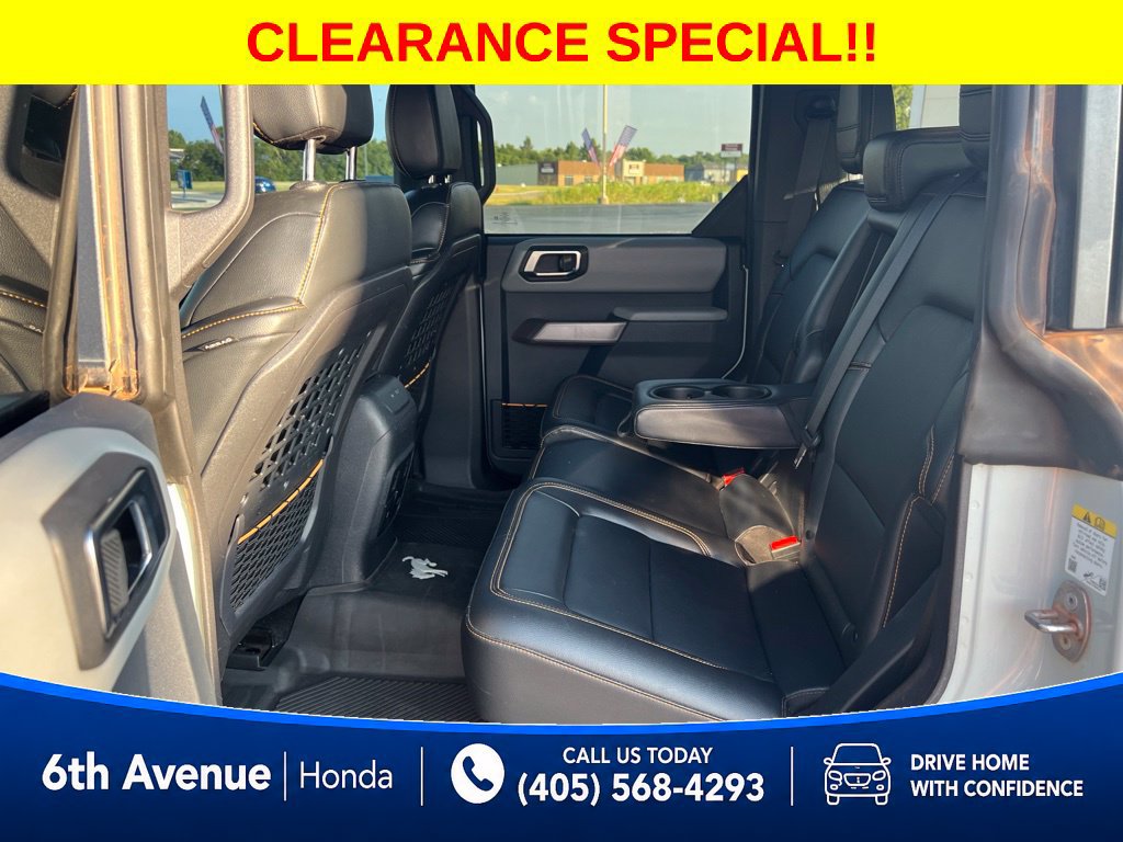 Used 2023 Ford Bronco Badlands w/ Sasquatch Package AWD/4WD image 19
