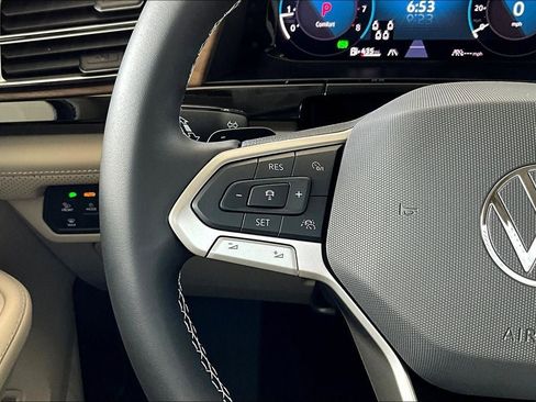 New 2026 Volkswagen Atlas SE image 22