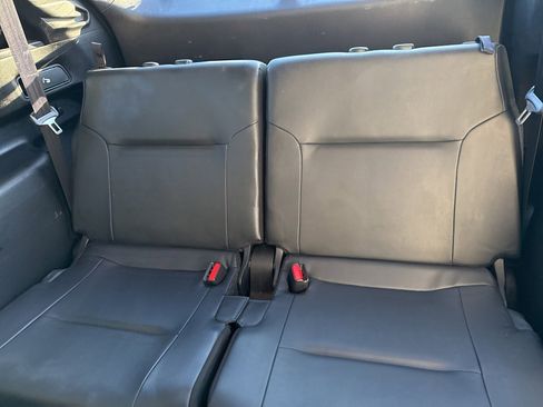 Used 2024 Mitsubishi Outlander SE image 21