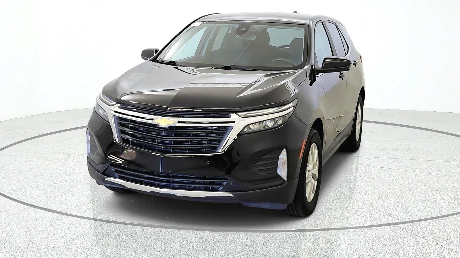 Used 2023 Chevrolet Equinox LT FWD image 3