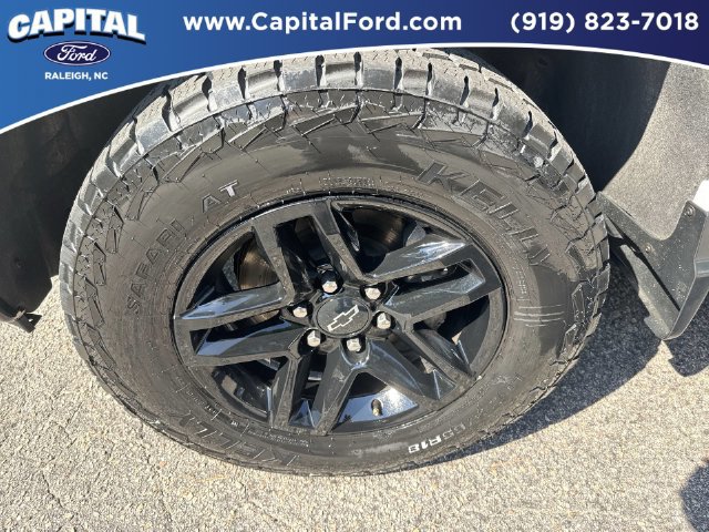 Used 2025 Chevrolet Silverado 1500 LT Trail Boss w/ Convenience Package II AWD/4WD image 13