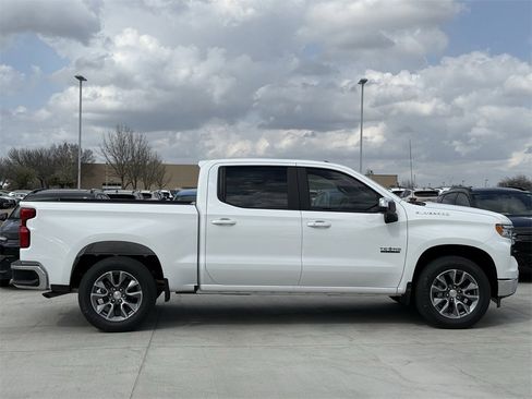 New 2026 Chevrolet Silverado 1500 LT image 3