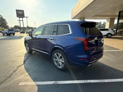 Used 2025 Cadillac XT6 Premium Luxury w/ LPO, Floor Liner Package AWD/4WD image 3