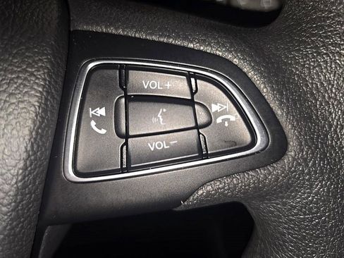 Used 2022 Ford EcoSport S image 16