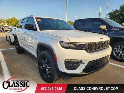 Used 2025 Jeep Grand Cherokee Limited w/ Luxury Tech Group II RWD image 1