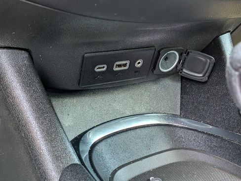 Used 2022 Chevrolet Malibu RS FWD image 31