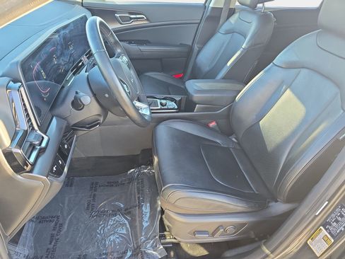 Used 2025 Kia Sportage EX FWD image 14