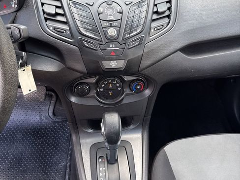 Used 2017 Ford Fiesta S image 21