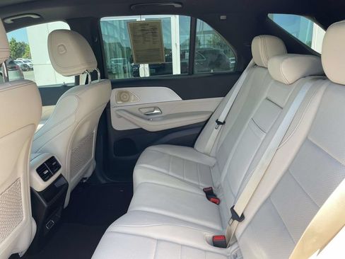 Used 2025 Mercedes-Benz GLE 350 4MATIC image 11