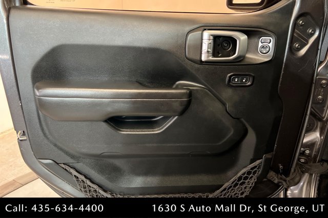 Used 2018 Jeep Wrangler Unlimited Sport S AWD/4WD image 14