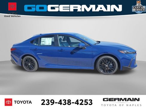 Used 2026 Toyota Camry SE w/ Convenience Package FWD image 5