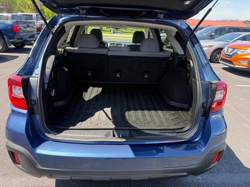 Used 2019 Subaru Outback 2.5i Premium AWD/4WD image 7