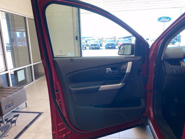 Used 2012 Ford Edge SEL FWD image 13
