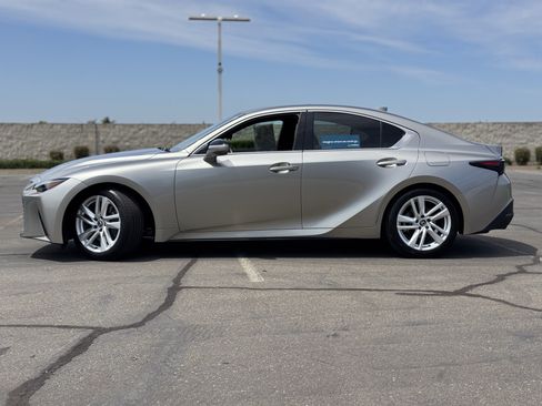Used 2023 Lexus IS 300 w/ Comfort Package RWD image 4