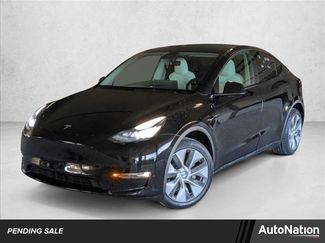Used 2021 Tesla Model Y Long Range video 1