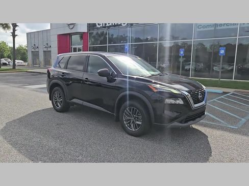 Used 2023 Nissan Rogue S FWD image 17