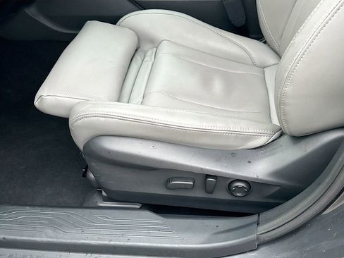 Used 2025 Subaru Legacy Limited image 24