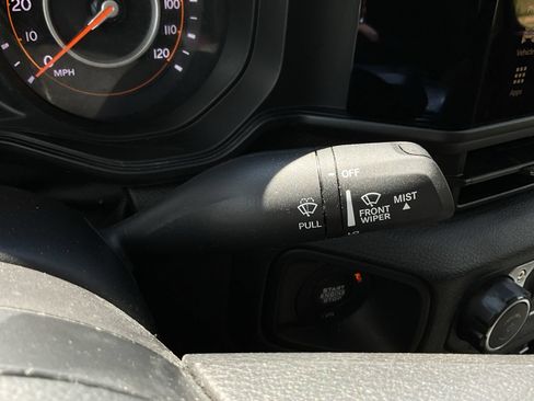 Used 2024 Jeep Gladiator Sport AWD/4WD image 31