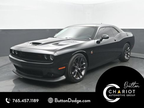 Used 2022 Dodge Challenger R/T Scat Pack RWD image 1
