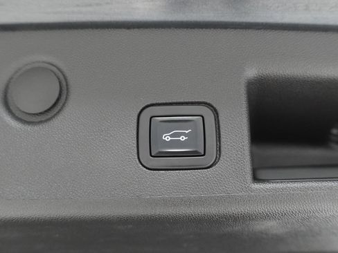 Used 2022 Chevrolet Equinox LT FWD image 7