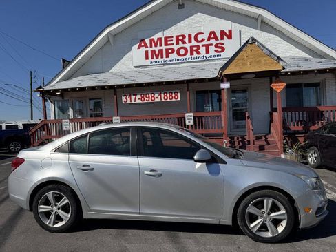 Used 2016 Chevrolet Cruze LT image 1