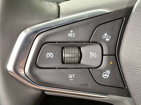 Used 2025 Chevrolet Trax ACTIV FWD image 20