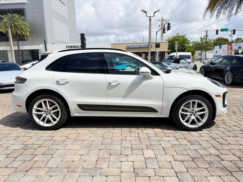 Used 2022 Porsche Macan AWD/4WD image 8