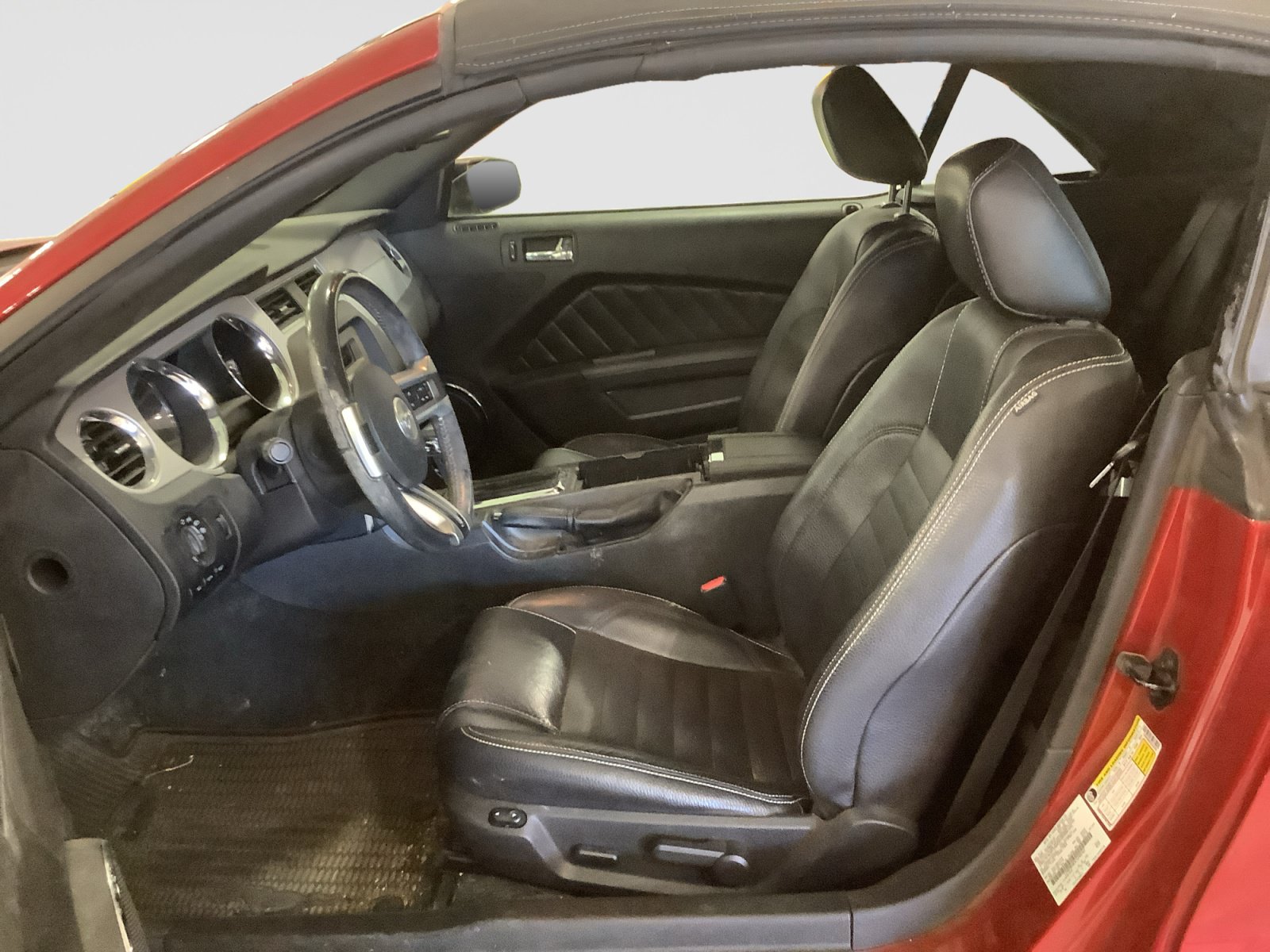 Used 2012 Ford Mustang Premium RWD image 10