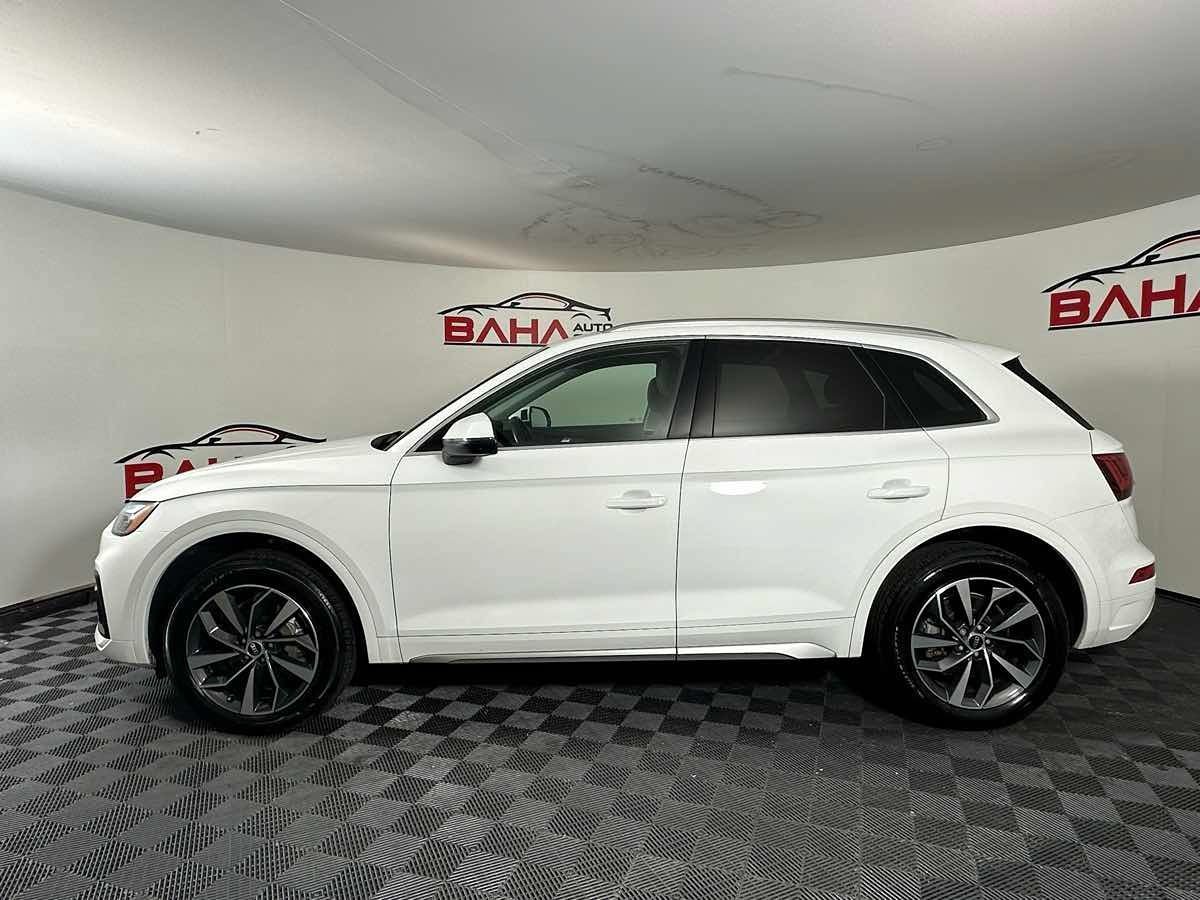 Used 2021 Audi Q5 2.0T Premium w/ Convenience Package AWD/4WD image 5