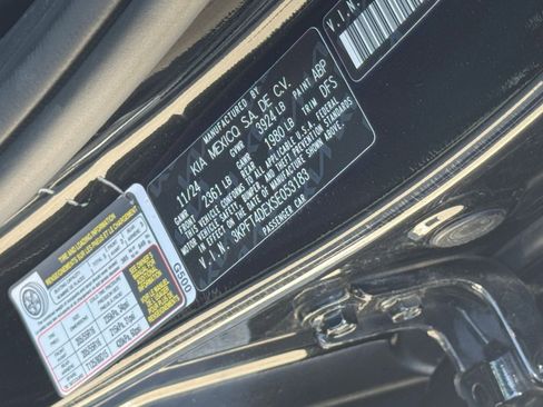 Used 2025 Kia K4 FWD image 29