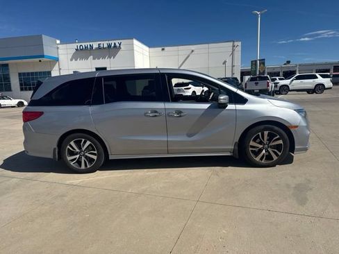 Used 2018 Honda Odyssey Elite image 4