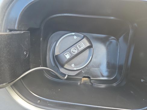 Used 2023 Hyundai Santa Fe SEL AWD/4WD image 31