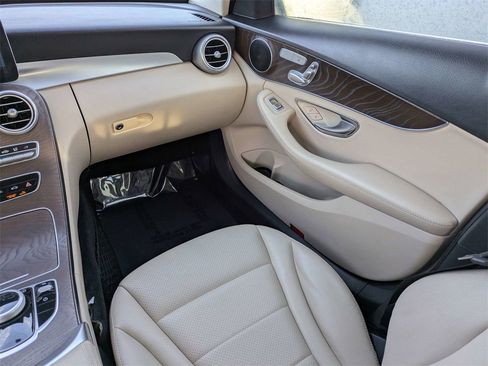Used 2020 Mercedes-Benz C 300 Sedan image 16