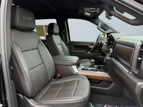 Used 2023 Chevrolet Silverado 1500 High Country image 15