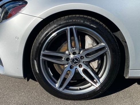 Used 2019 Mercedes-Benz E 300 4MATIC image 21