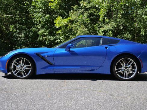 Used 2015 Chevrolet Corvette Stingray Coupe w/ 2LT Preferred Equipment Group RWD image 6