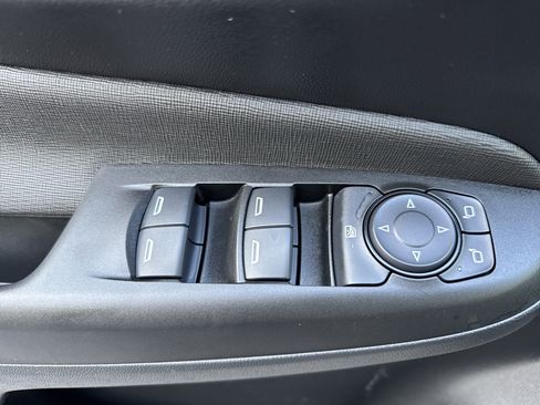 Used 2025 Buick Envista Preferred w/ Convenience I Package image 15