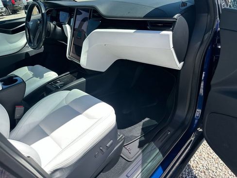Used 2020 Tesla Model X Long Range AWD/4WD image 14